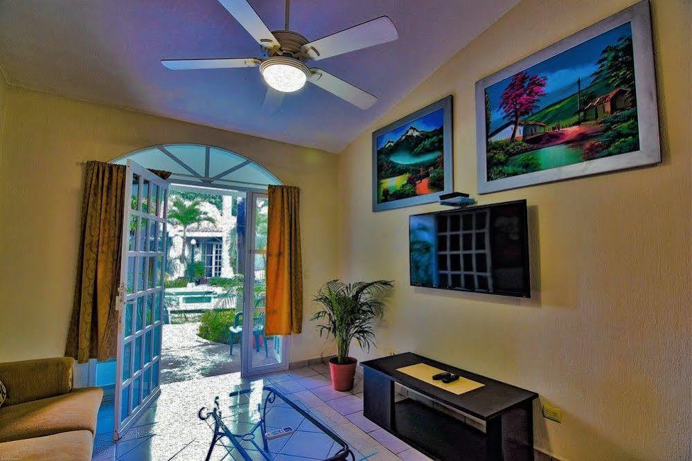 Tulipanes Cancun Ngoại thất bức ảnh